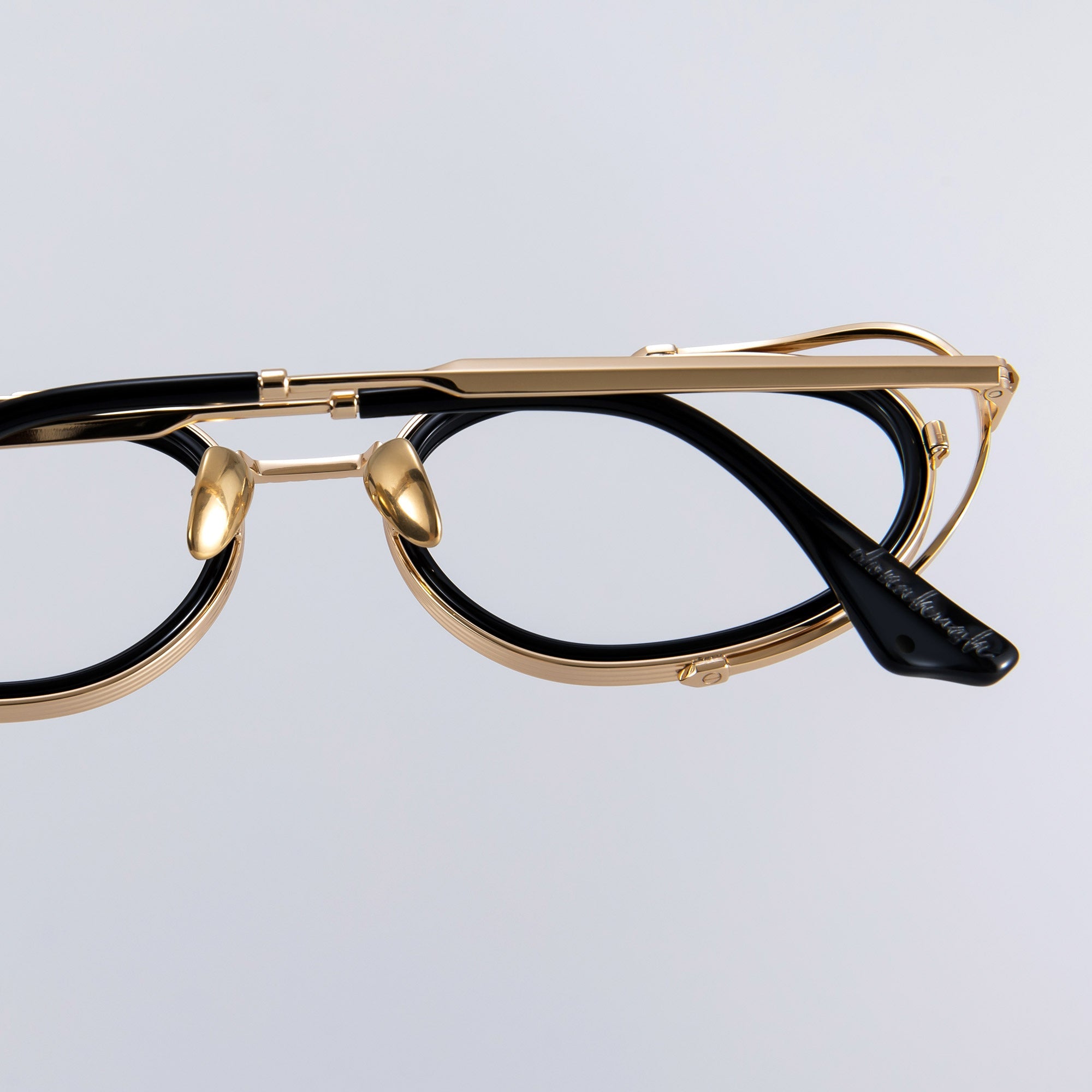Donahugh-eyeglasses-goldblack